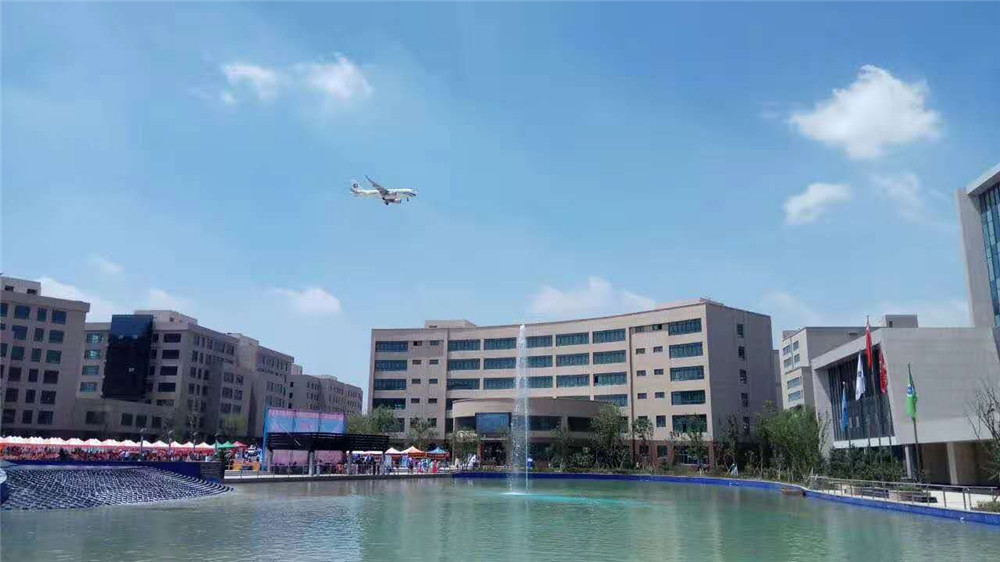 创建文明城市构建和谐社会缘聚新区拉斯维加斯游戏3499总部基地万人欢乐颂7月29日盛大举行