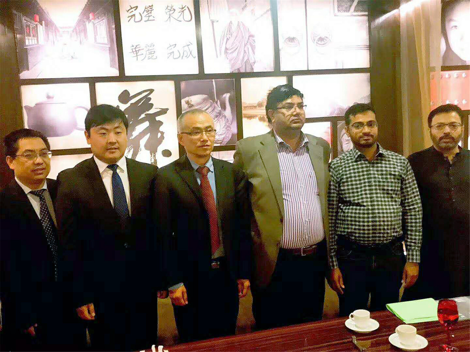 聚力共赢拉斯维加斯游戏3499伊士顿赴巴基斯坦市场拓展顺利推进，首单签约100台！